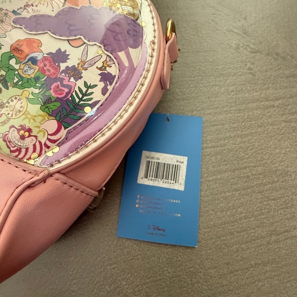 Alice & Wonderland Danielle Nicole Disney Crossbody Bag with Glitter Snowglobe - Picture 3 of 9